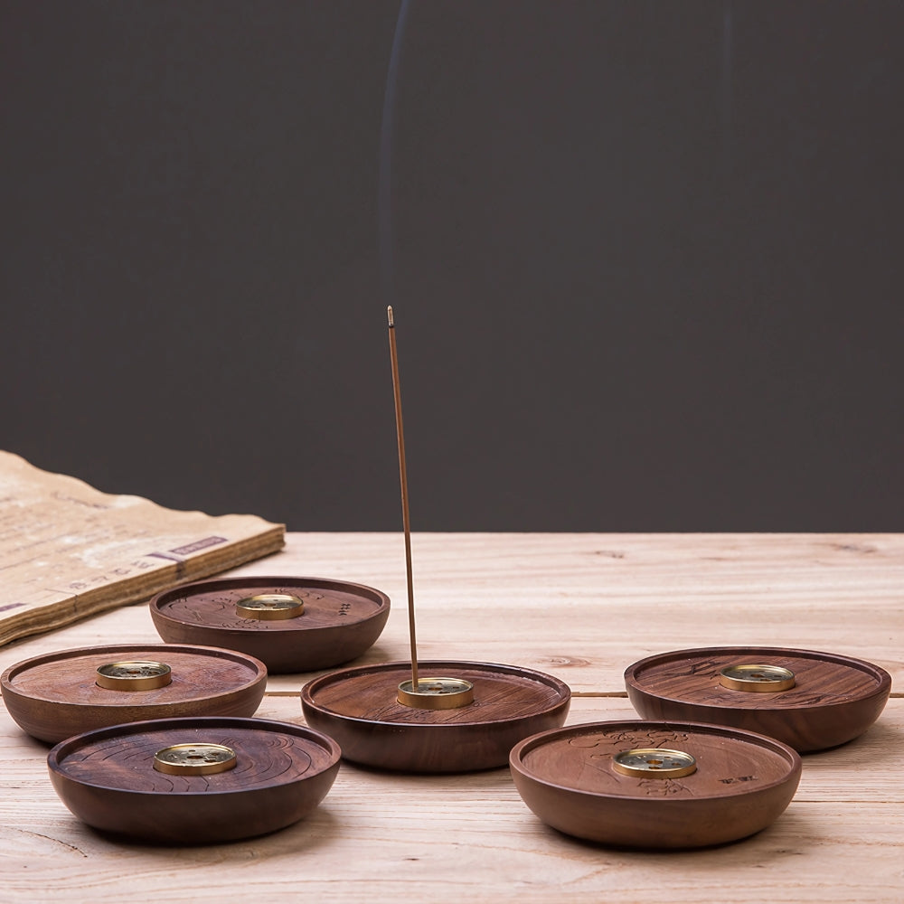 Porte-encens rond en bois et cuivre