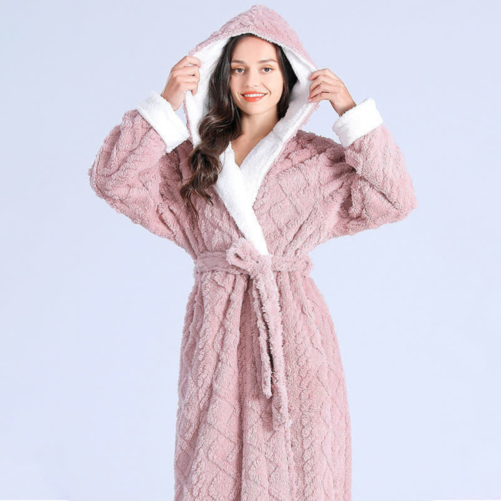 Peignoir long à capuche en peluche