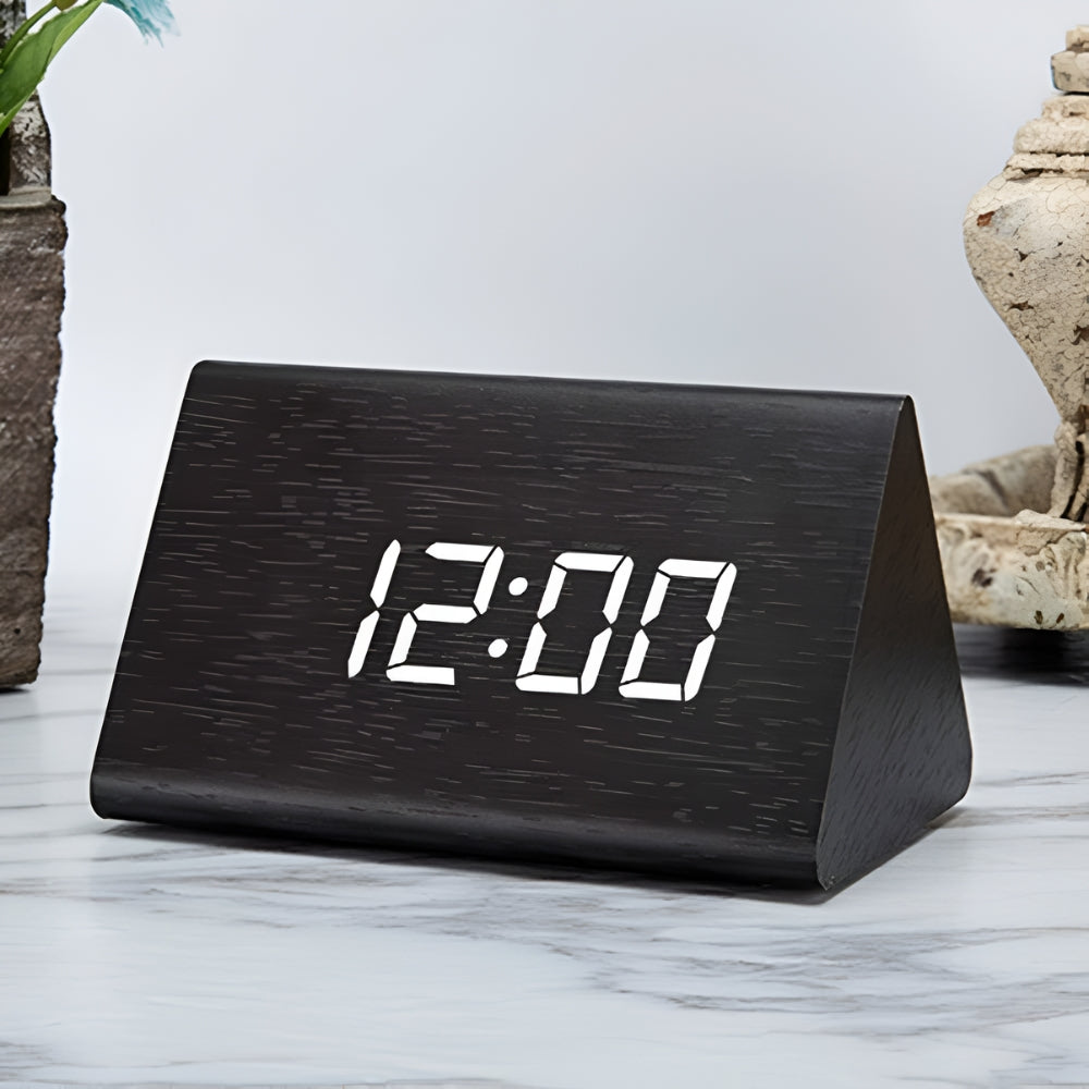 Réveil LED Elora en bois à affichage numérique