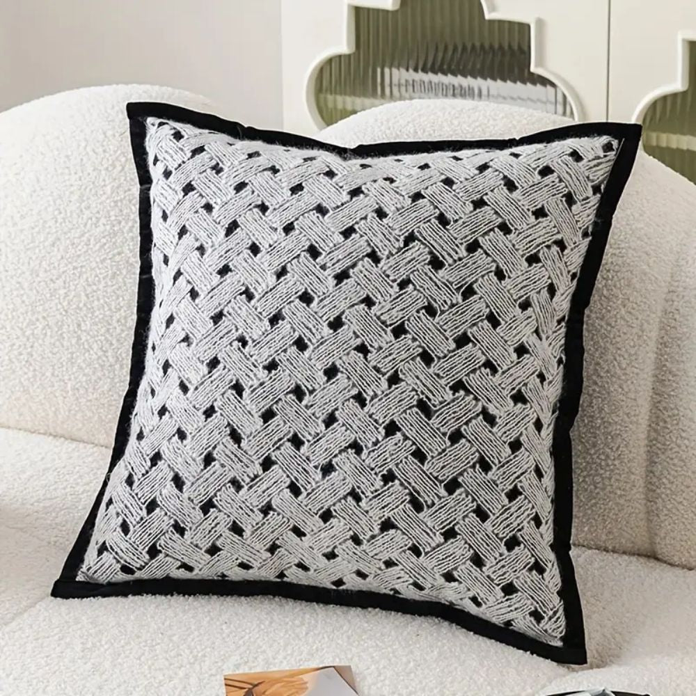 Housse de coussin brodée zèbre