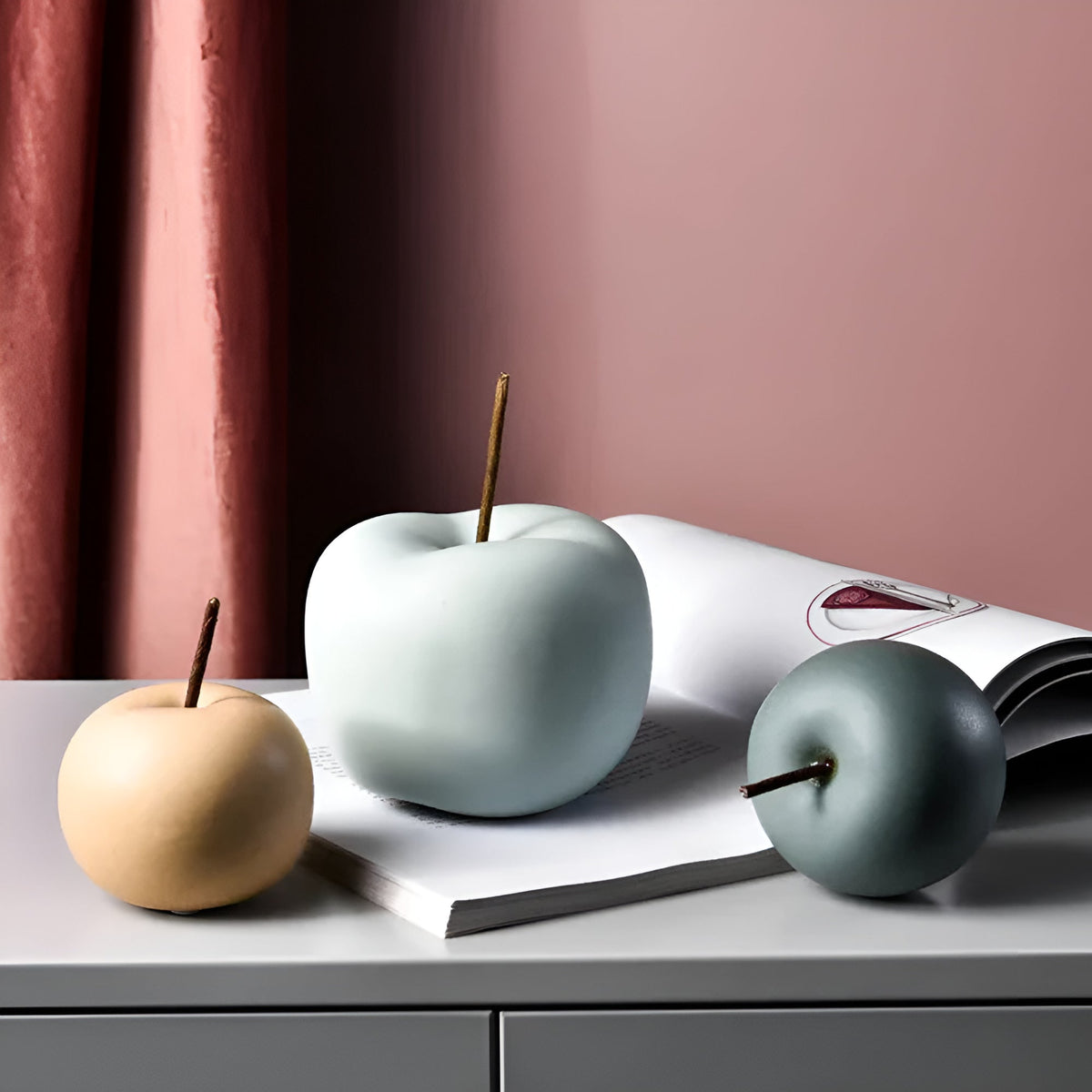 Pommes décoratives en céramique