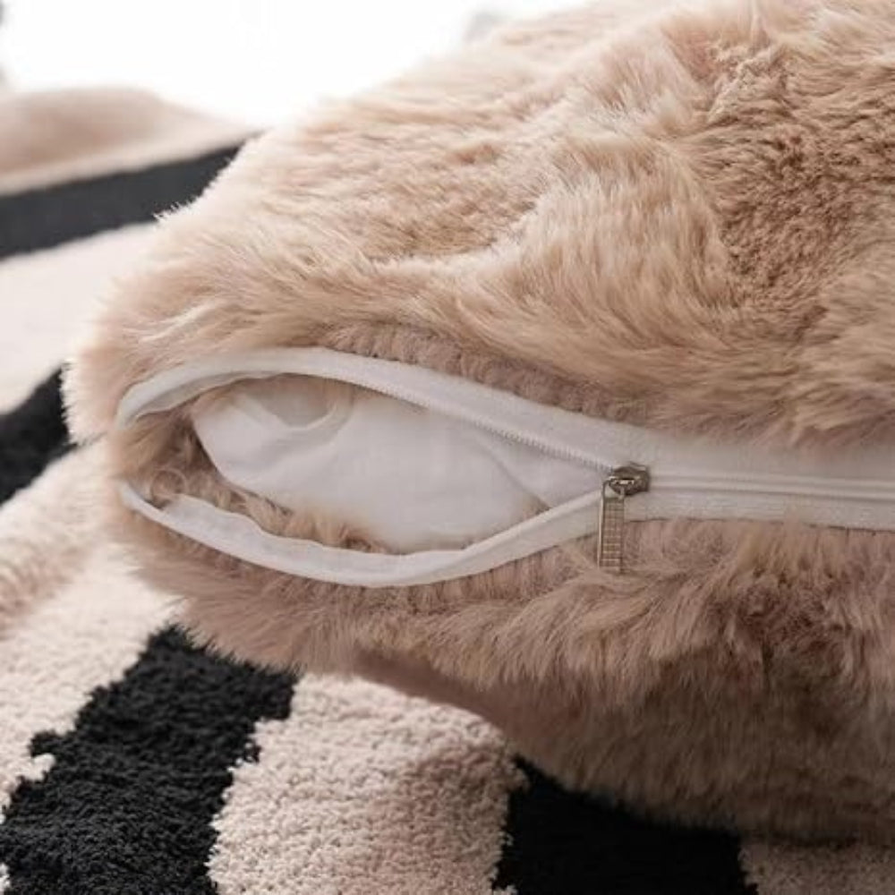 Coussin en fausse fourrure de lapin