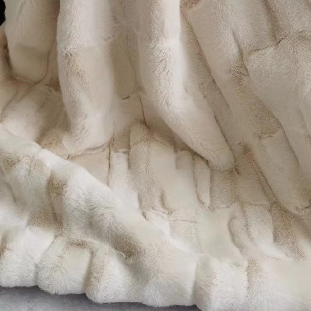 Plaid en fausse fourrure Heavenly Retreat