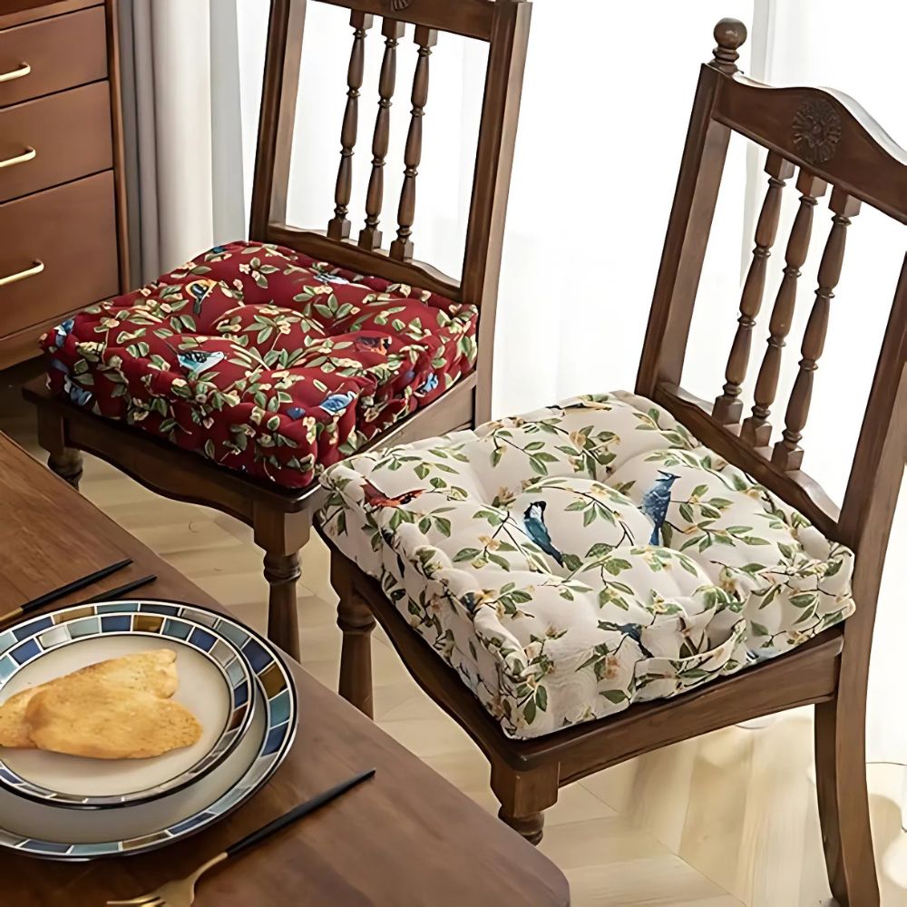 Coussin oiseaux et feuilles – Rouge