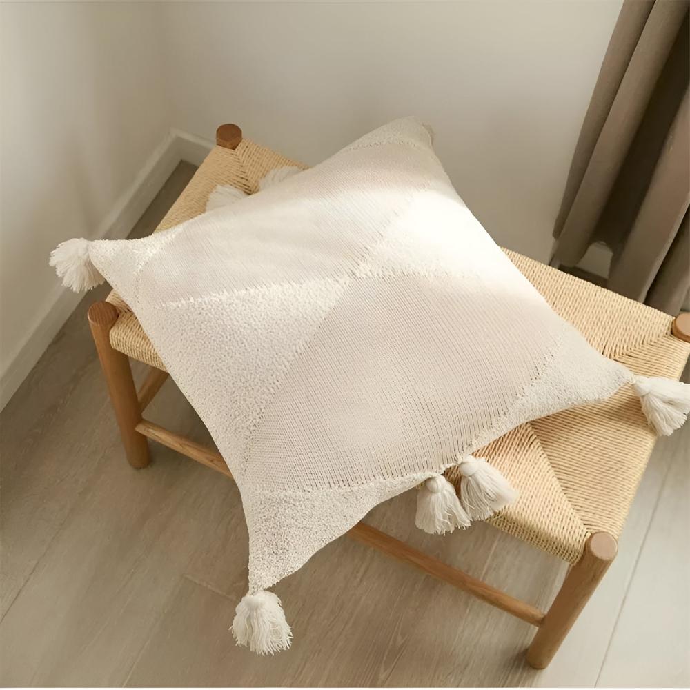 Coussins à pompons – Off-Blanc