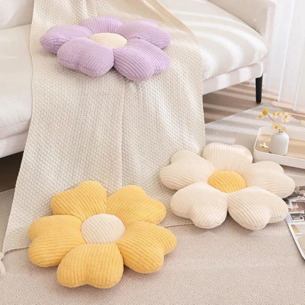 Coussin en forme de fleur épanouie