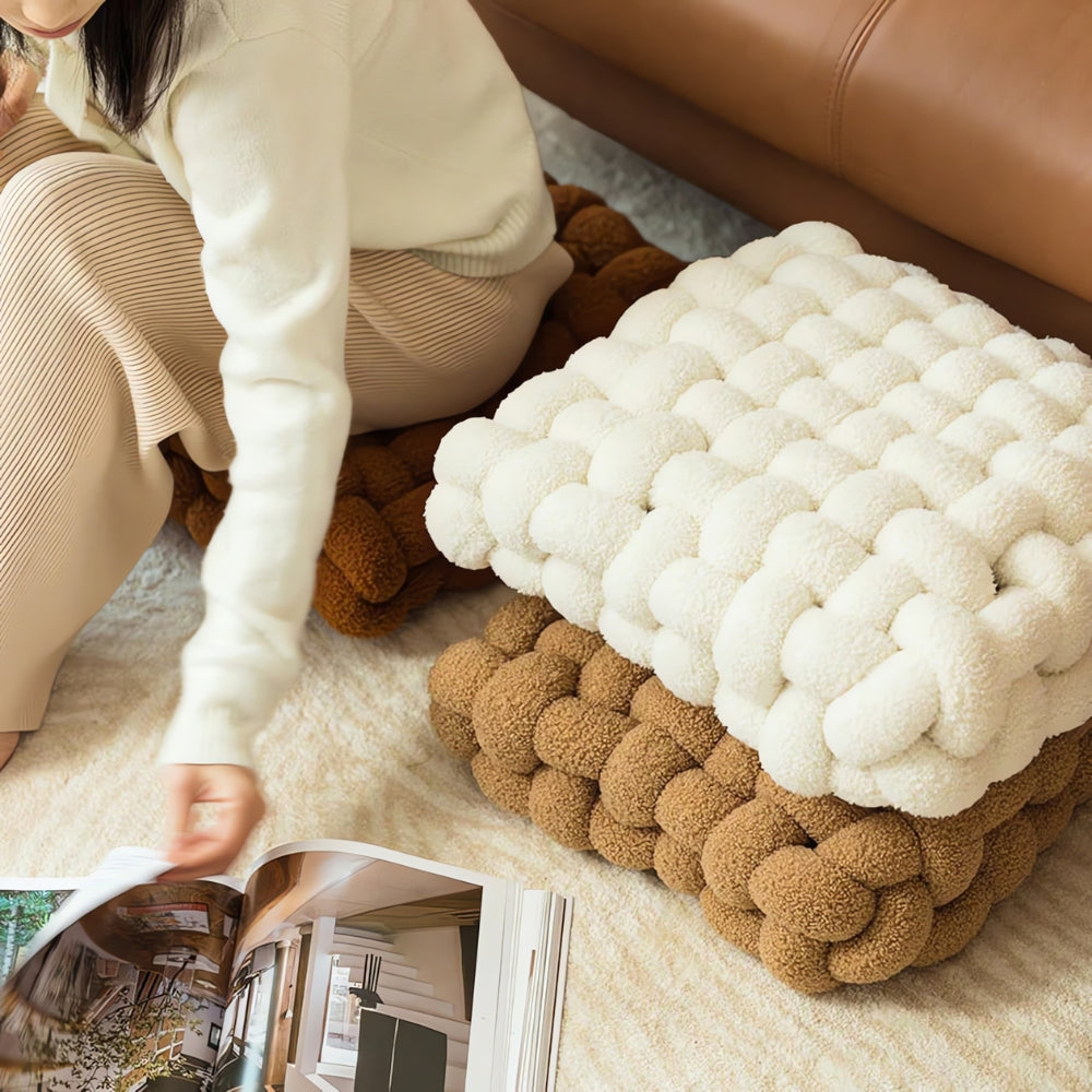 Coussin bouclette noué moelleux