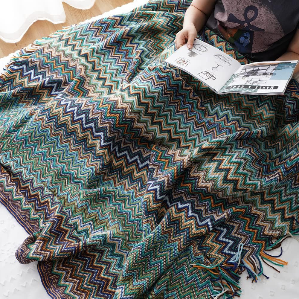 Plaid tricoté à pompons zigzag multicolore