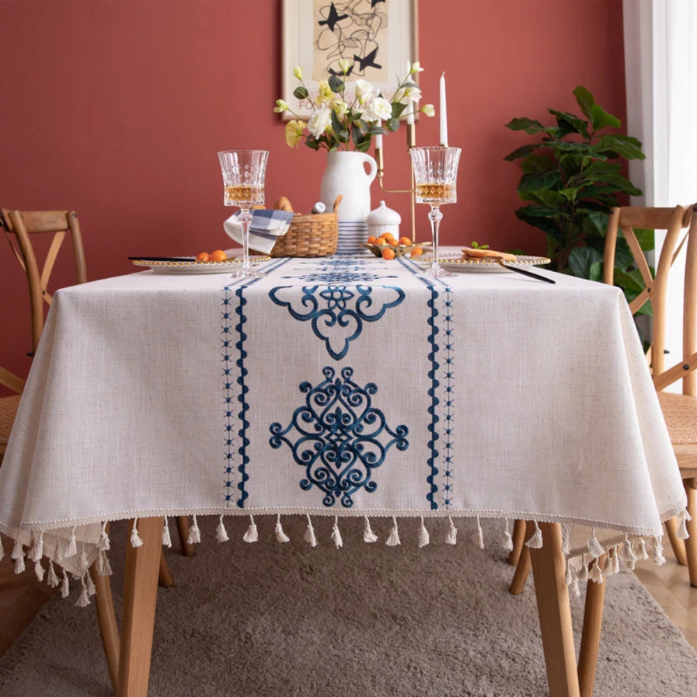 Nappe brodée Sorella Luxe – Bleu Charm