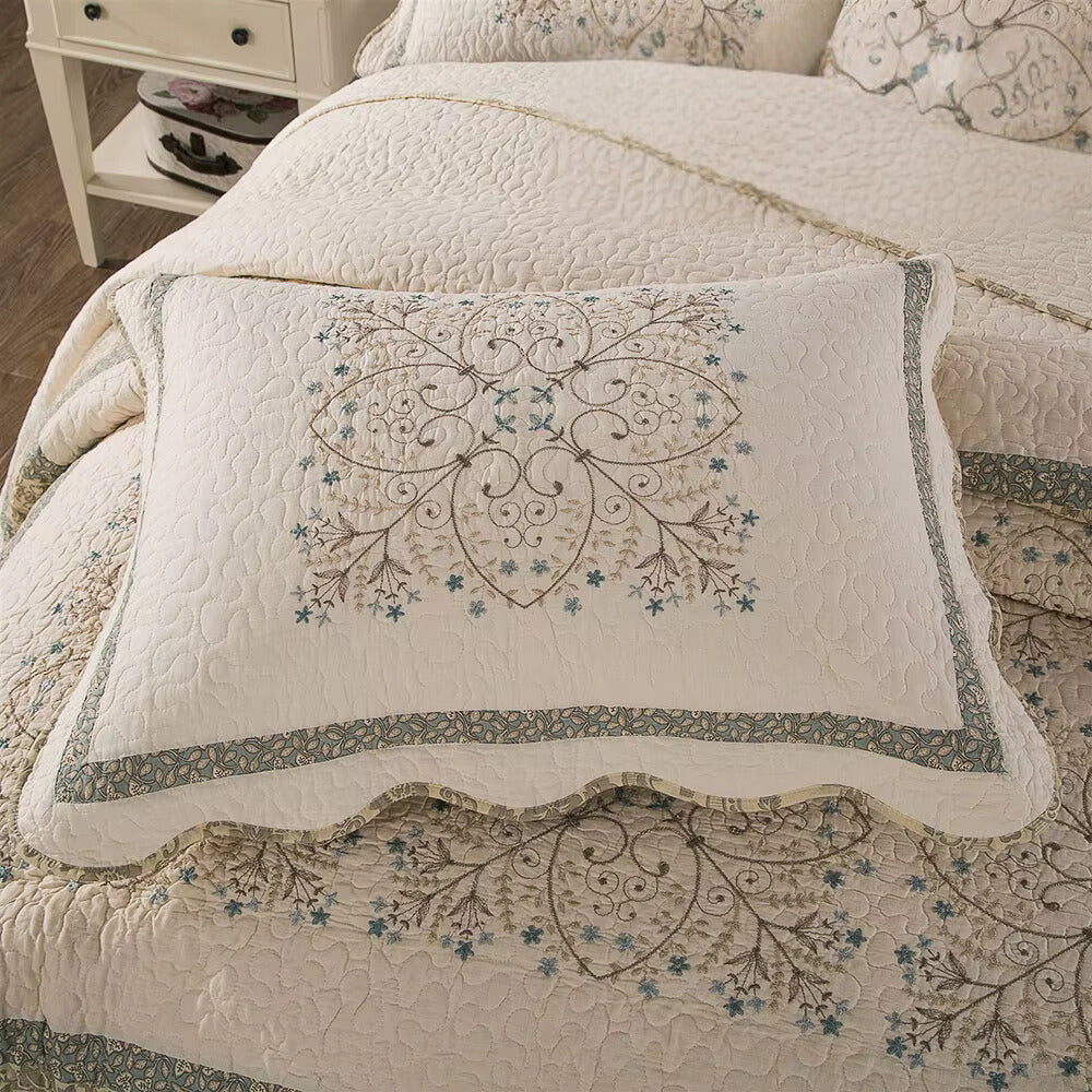 Couvre-lit patchwork brodé élégant