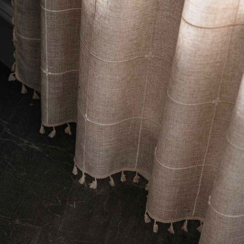 Rideau occultant à carreaux et pompons