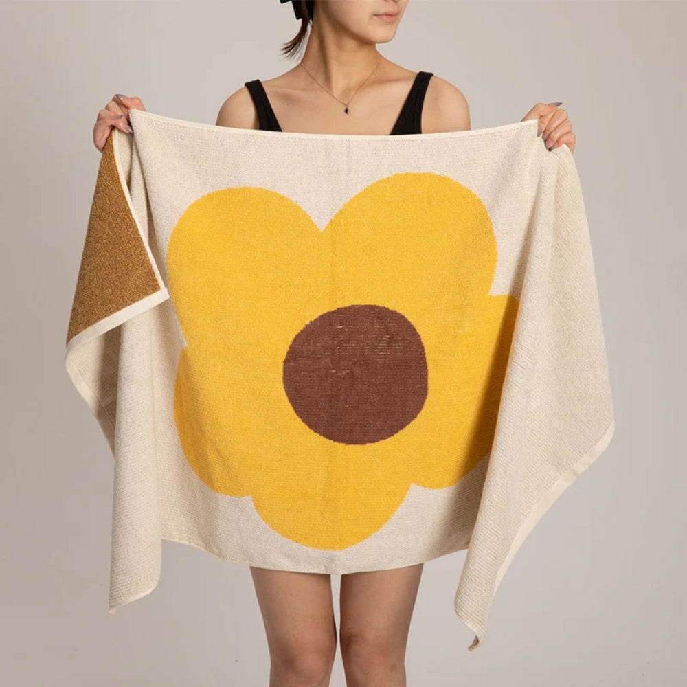 Serviette de bain en coton imprimé fleuri – Jaune