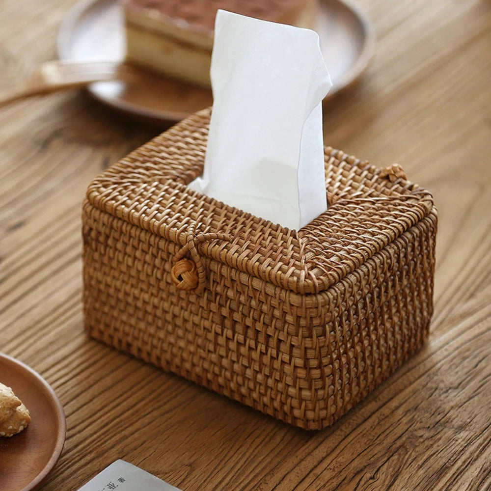 Boîte à mouchoirs en rotin Bespoke – Petit (6"x5"x3.5")
