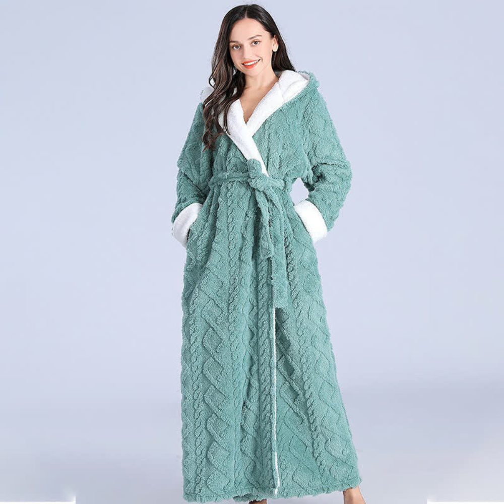 Peignoir long à capuche en peluche