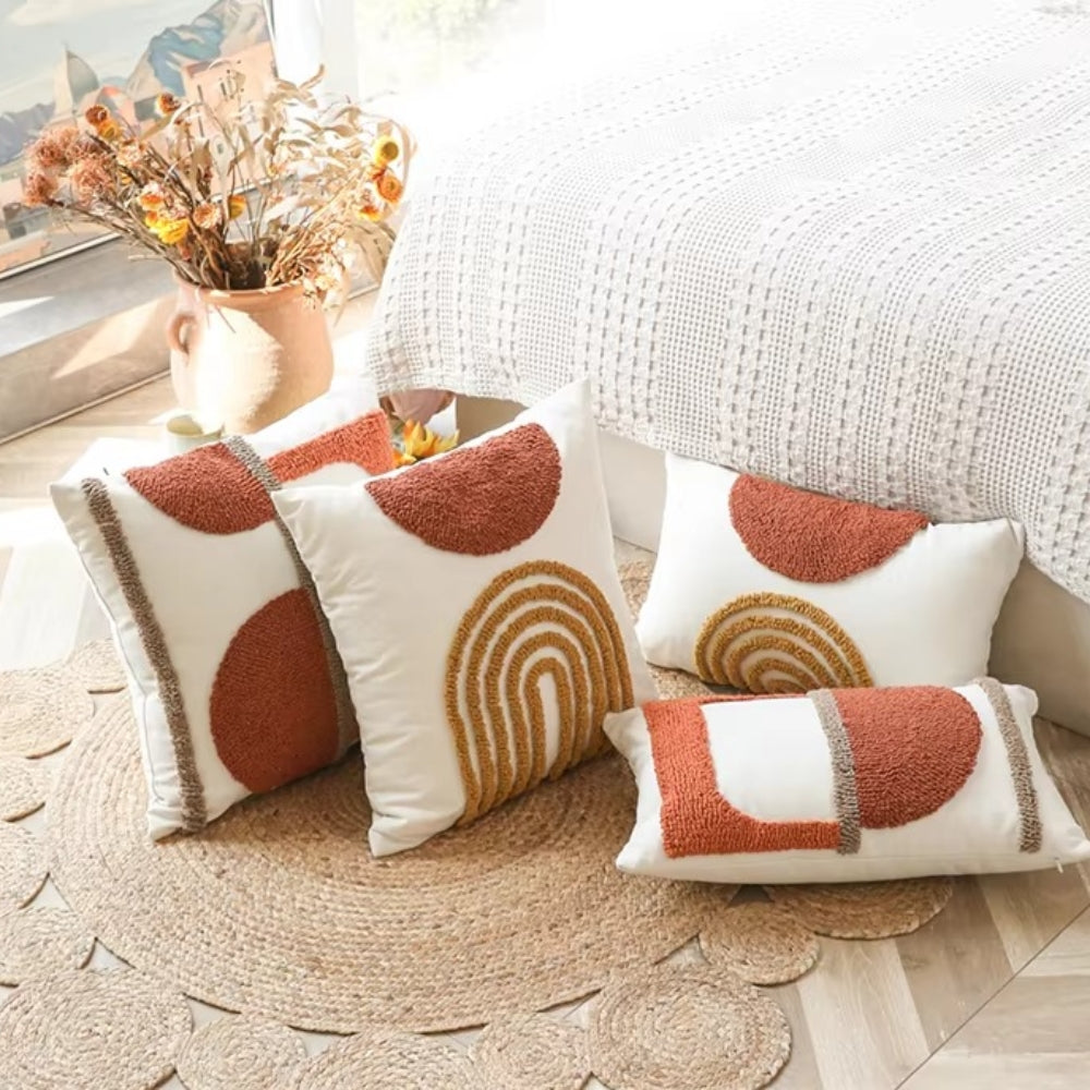 Housse de coussin brodée géométrique Eden