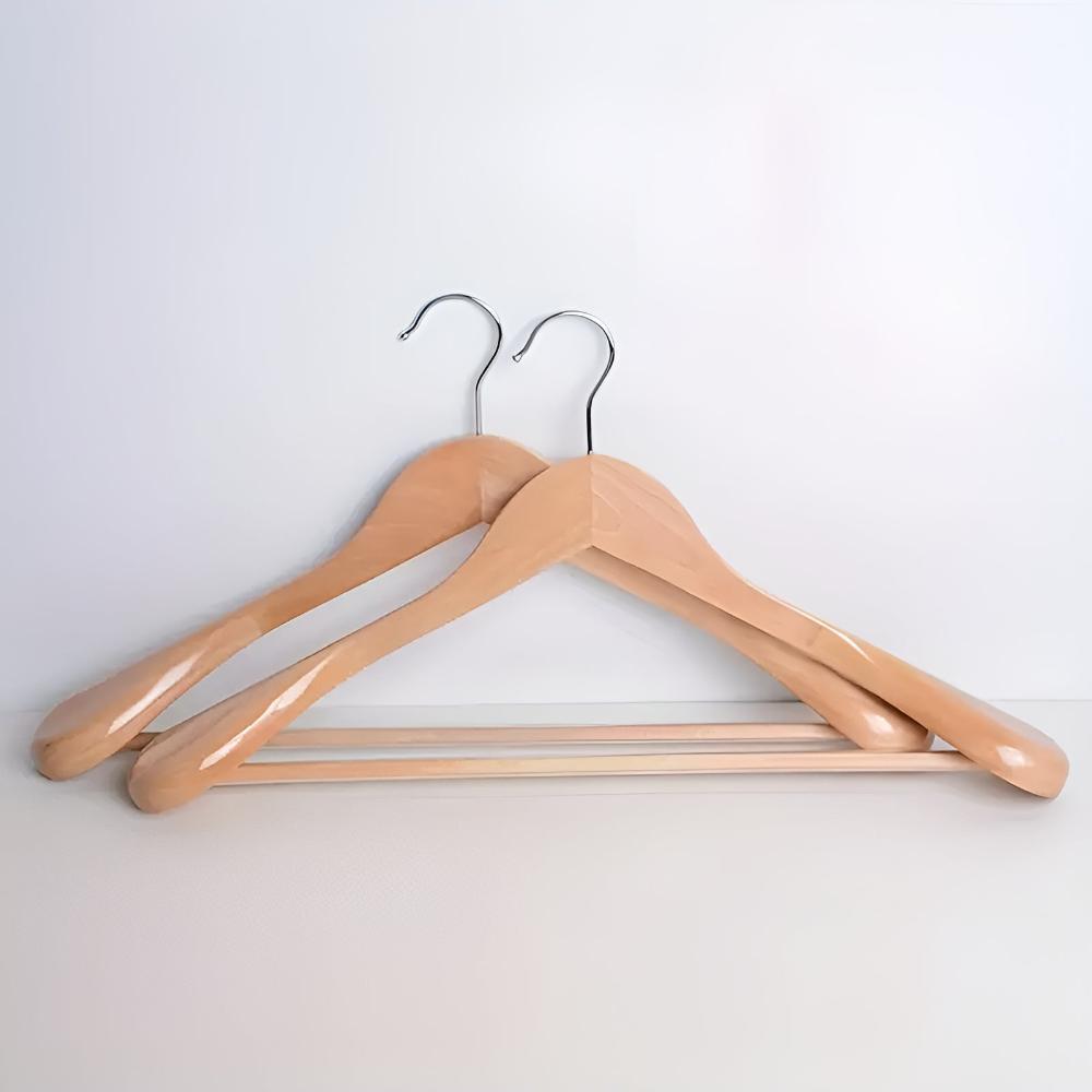 Cintre en bois pivotant à 360°
