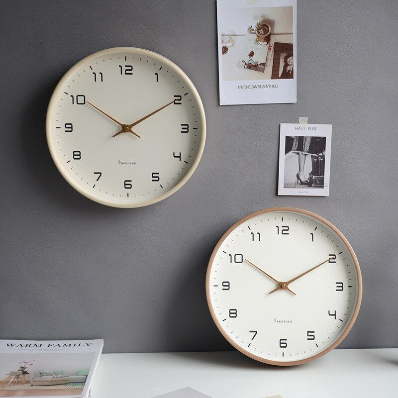 Horloge murale en bois
