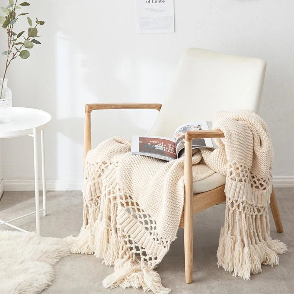 Plaid tricoté tissé à pompons