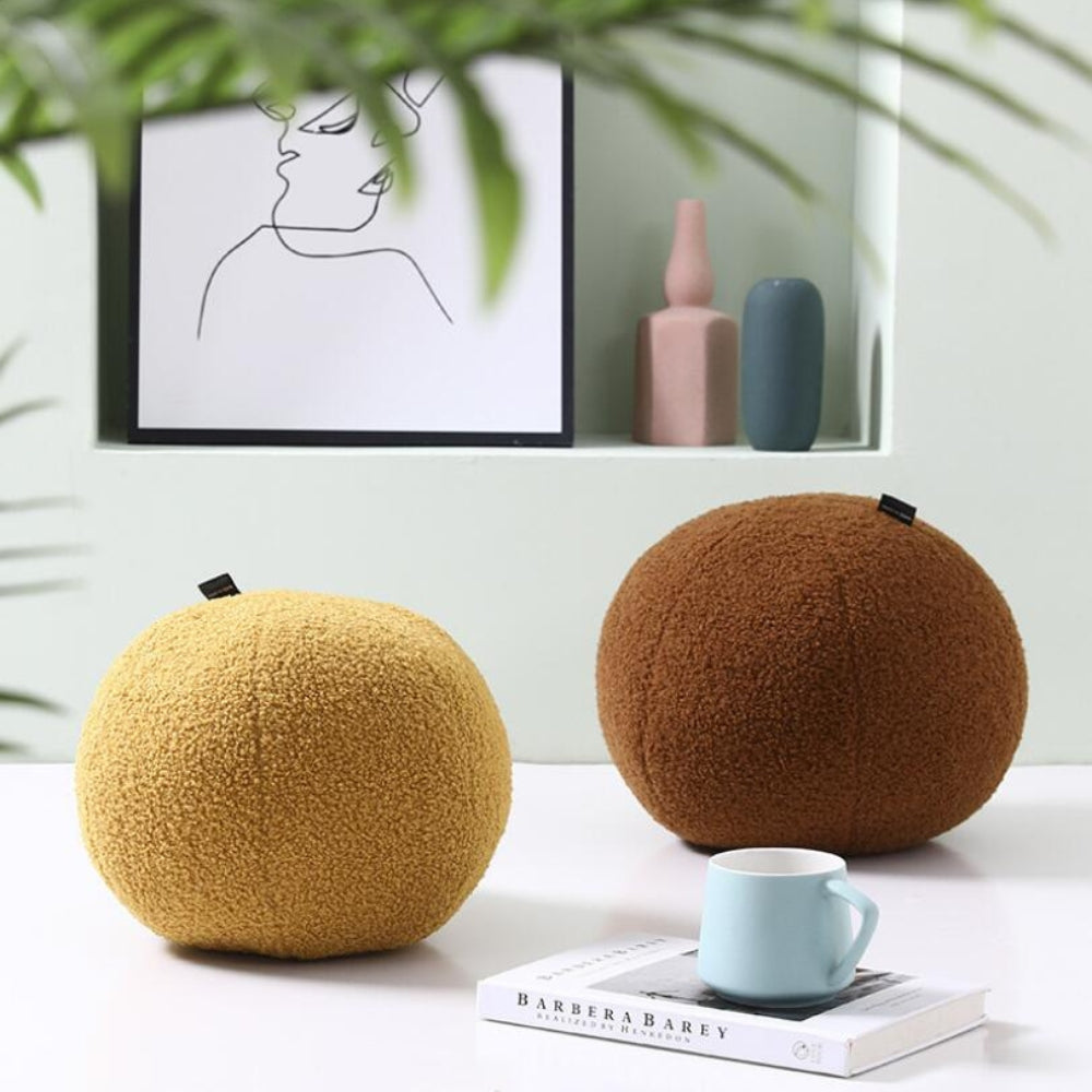 Coussin bouclette en forme de boule