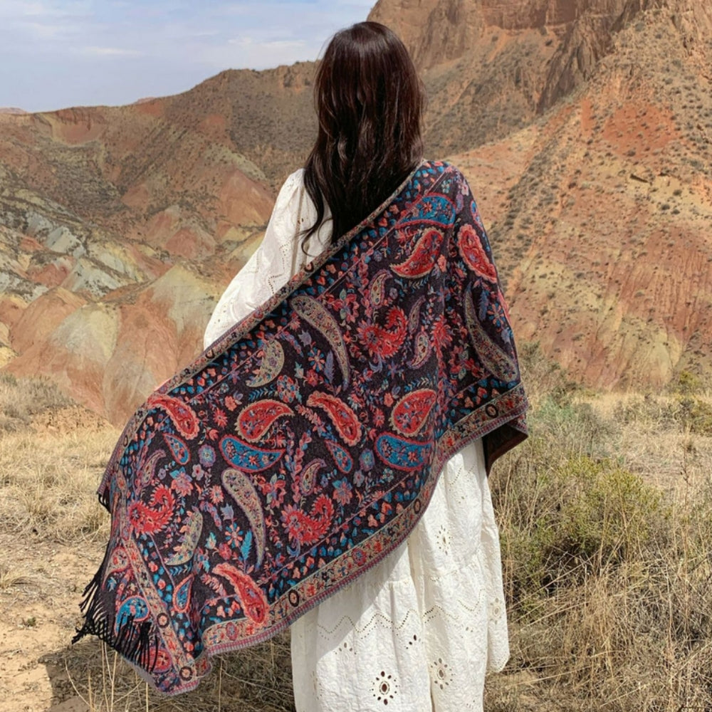 Poncho-châle d'hiver Paisley – Midnight Paisley