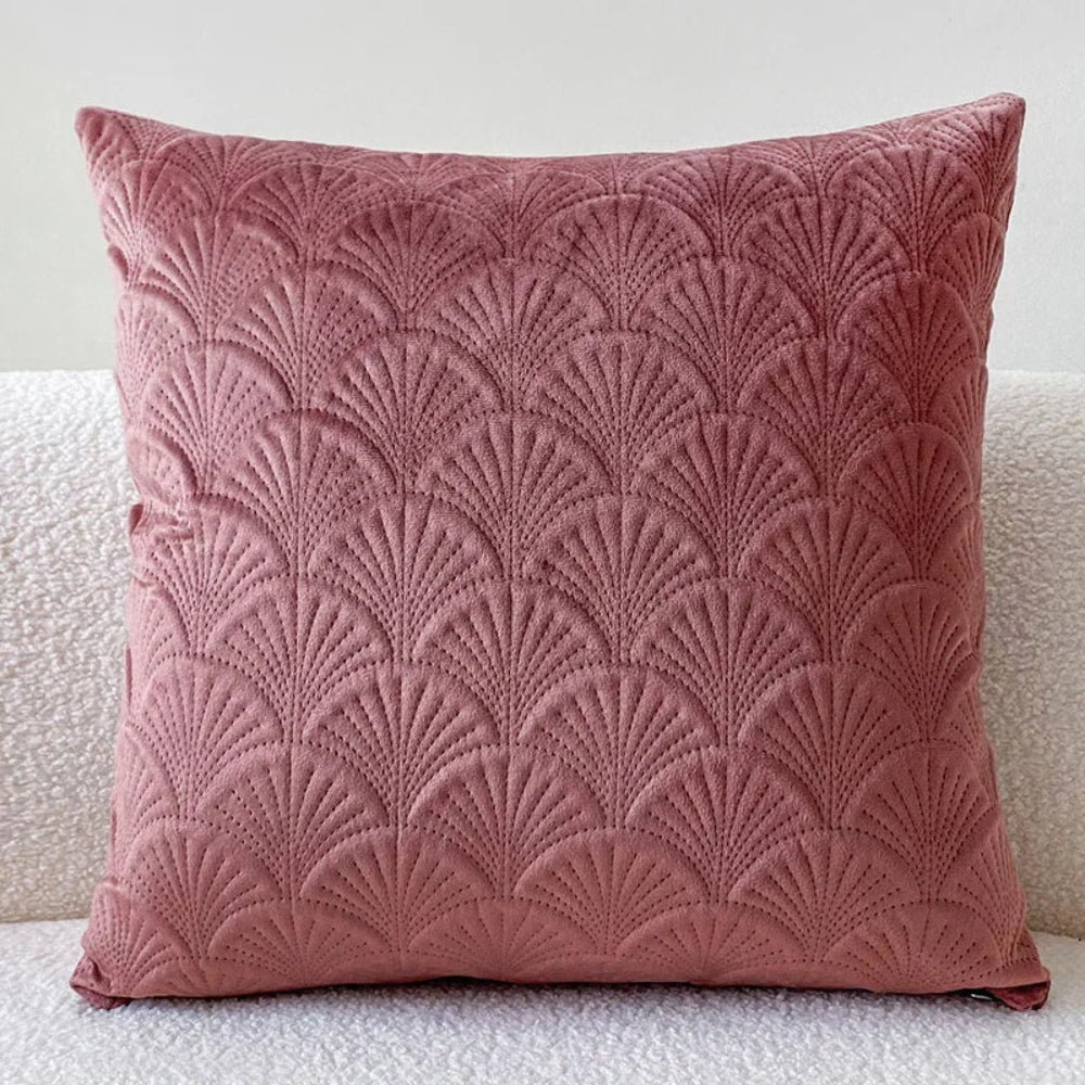 Housse de coussin en velours coquillage
