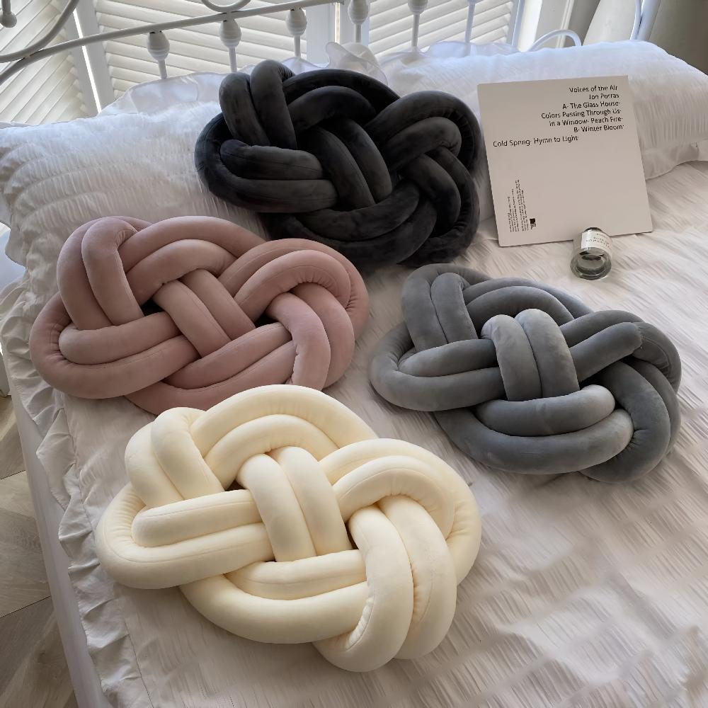 Coussin tressé moelleux