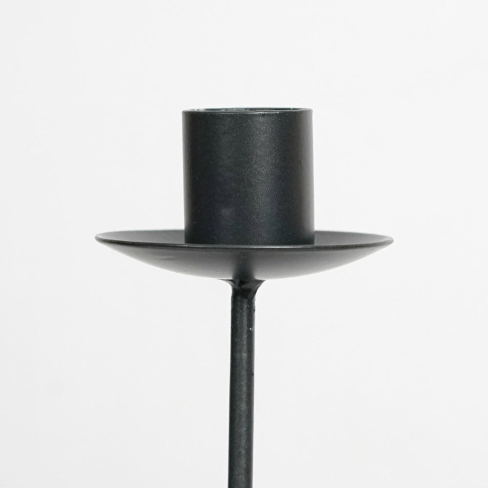 Bougeoir sculptural en fer ondulé