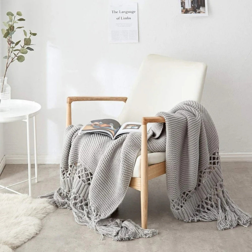 Plaid tricoté tissé à pompons – Country Beige