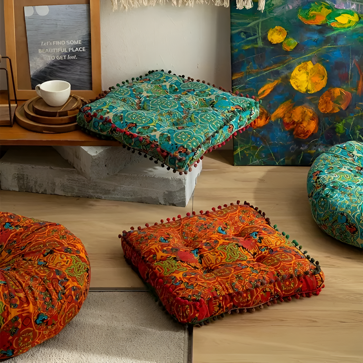 Coussin de sol brodé bohème