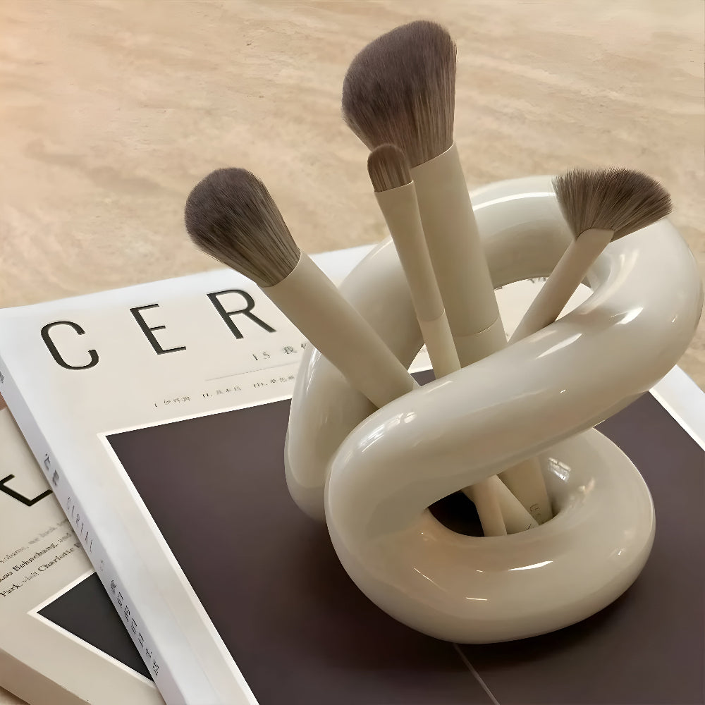 Pot en céramique nœud nordique