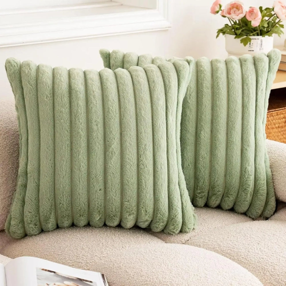 Housse de coussin duveteuse verte – 18"x18"