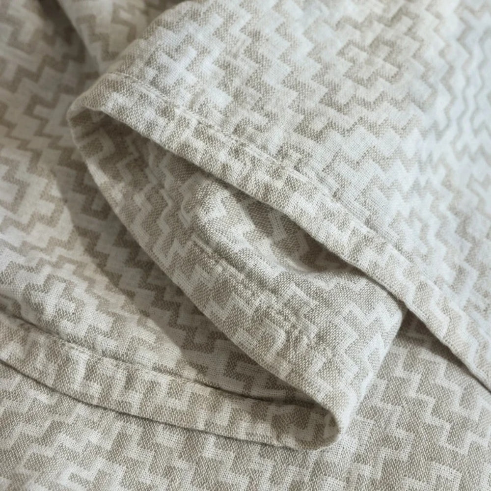 Plaid en pur coton motif labyrinthe
