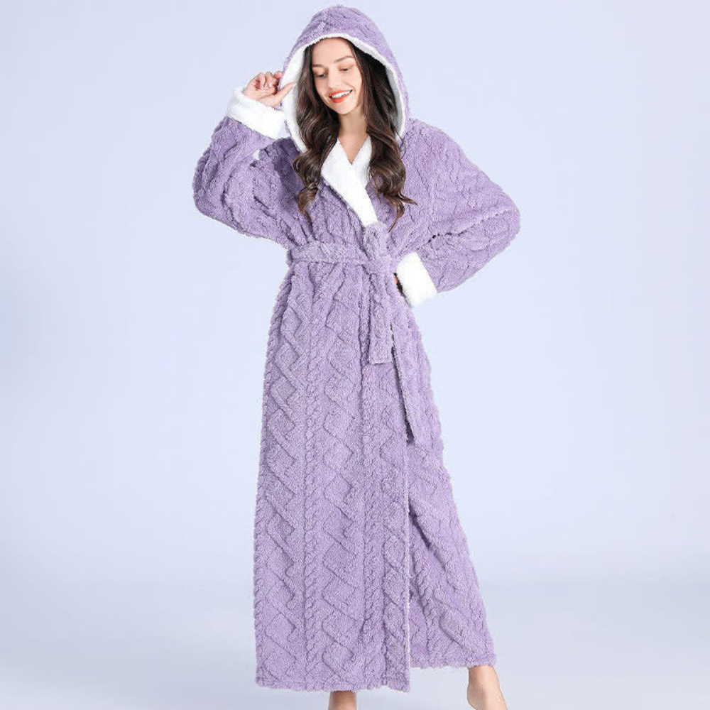 Peignoir long à capuche en peluche