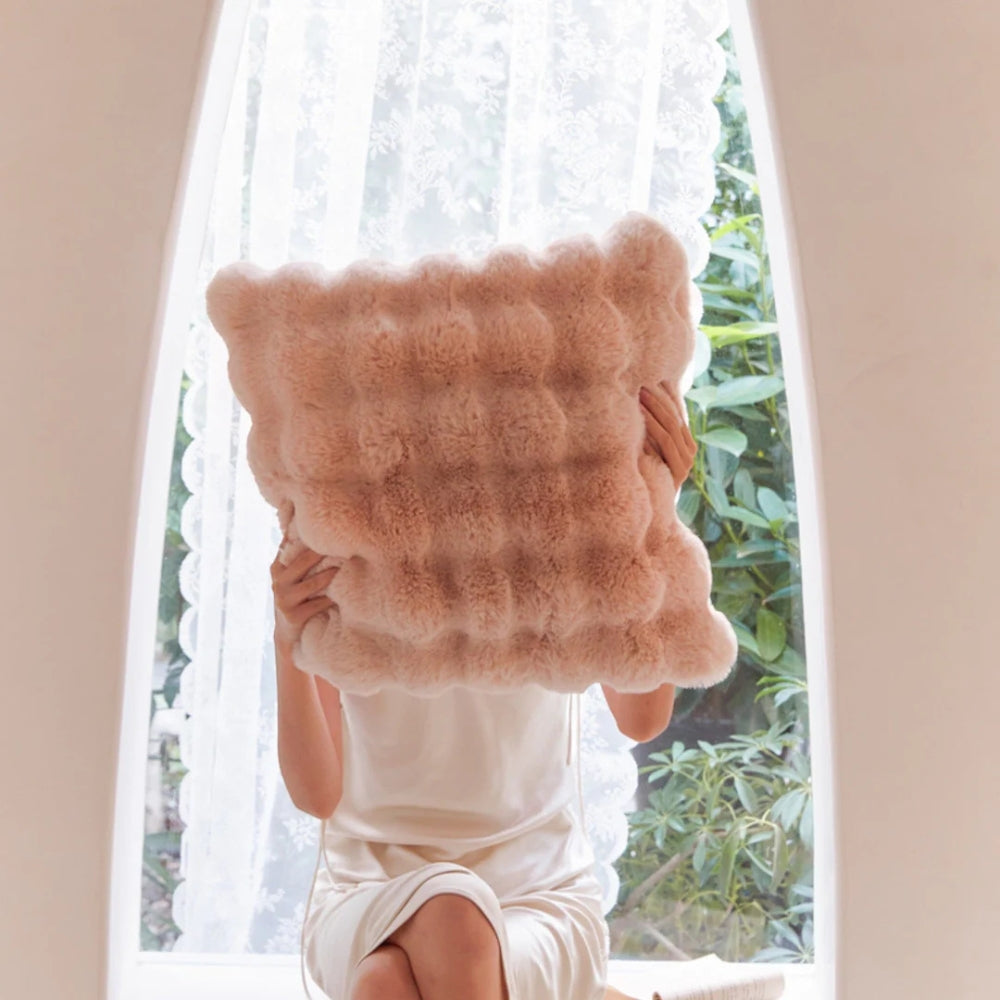 Coussin en fausse fourrure de lapin