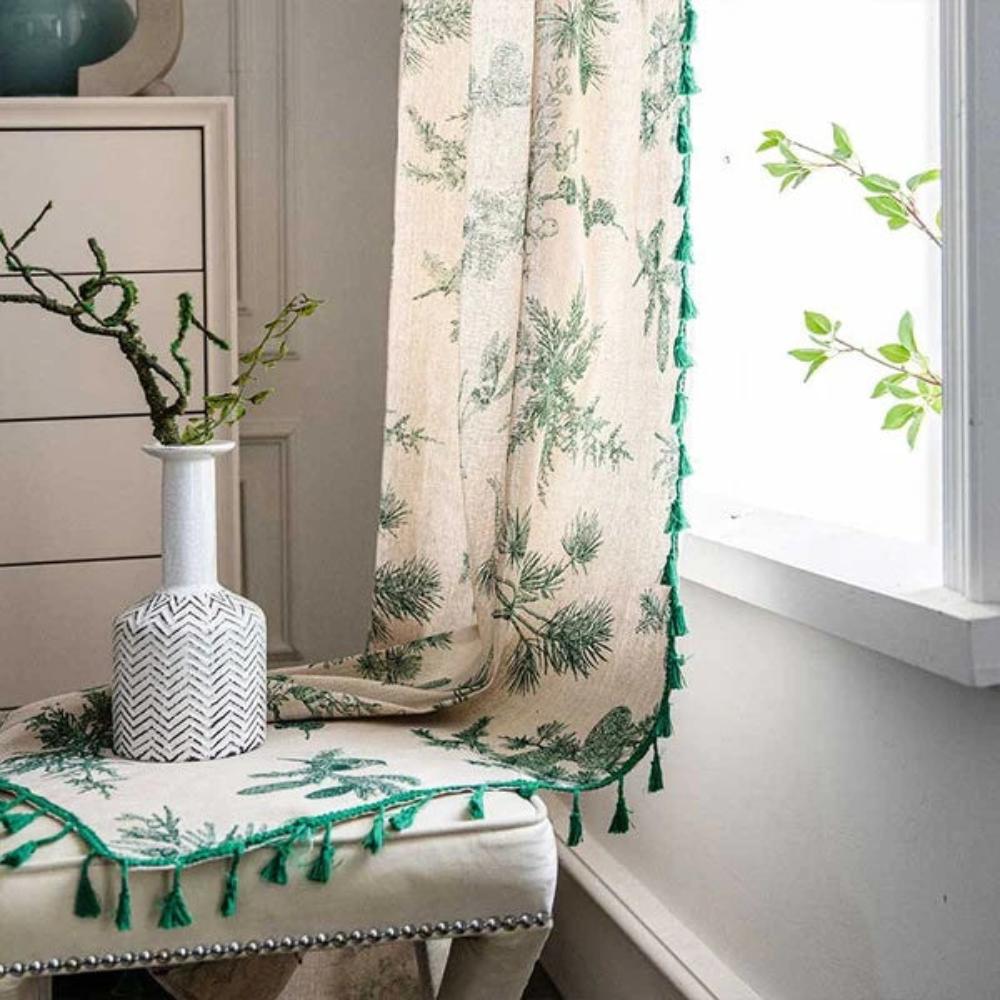 Rideau à pompons motif pin et oiseaux