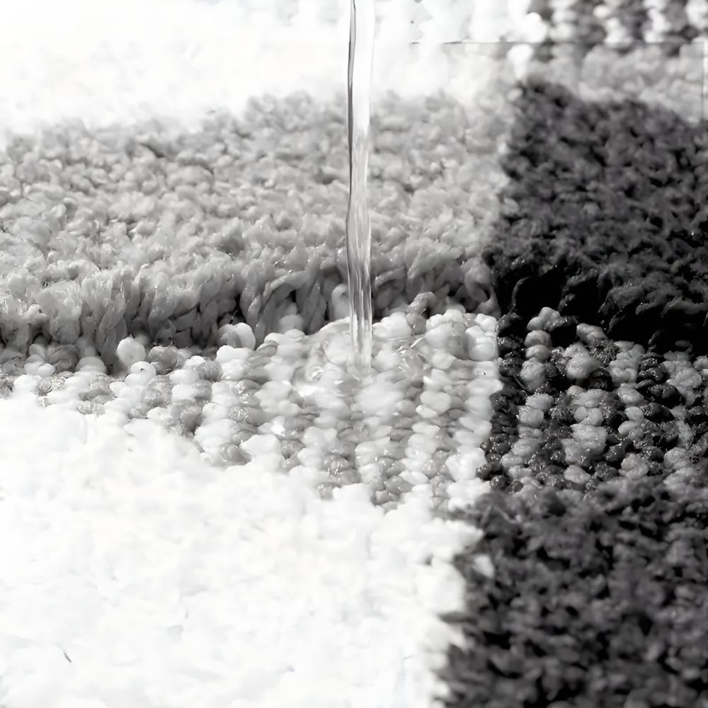Tapis géométrique antidérapant en microfibre