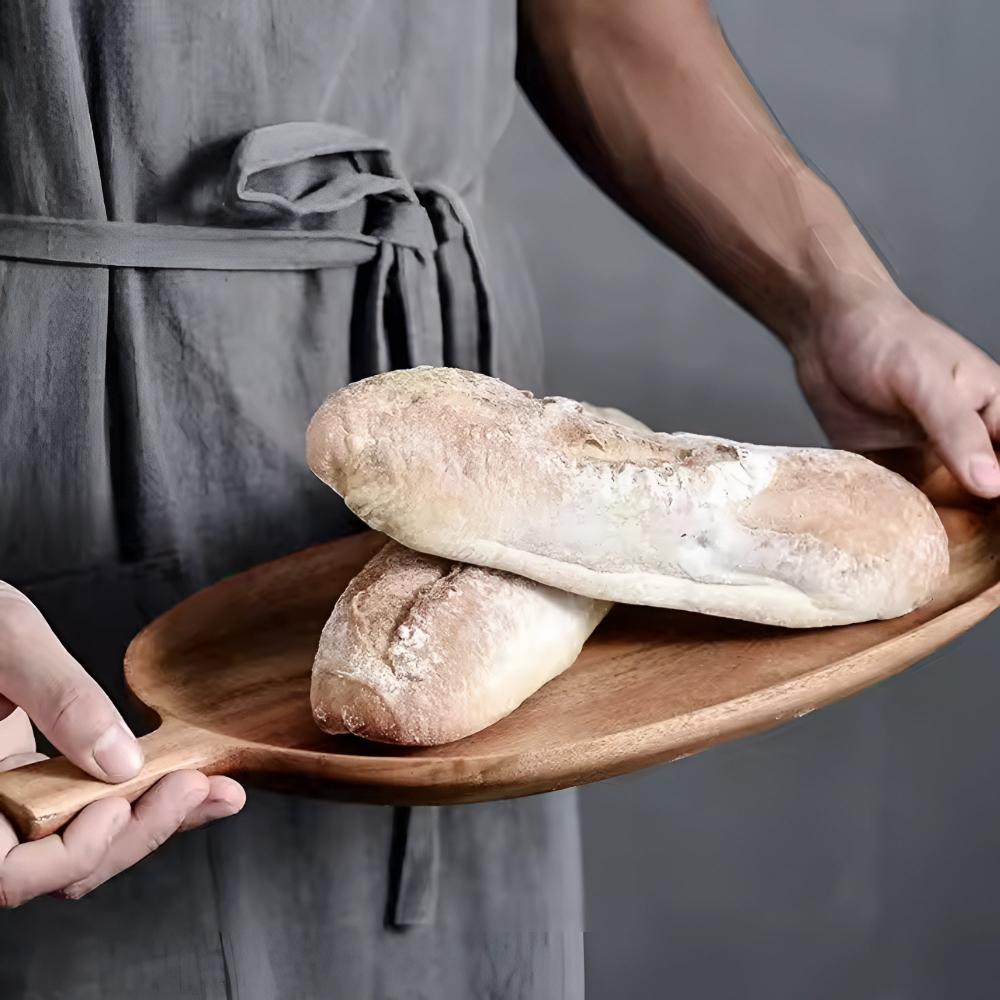 Assiette de service en bois en forme de feuille