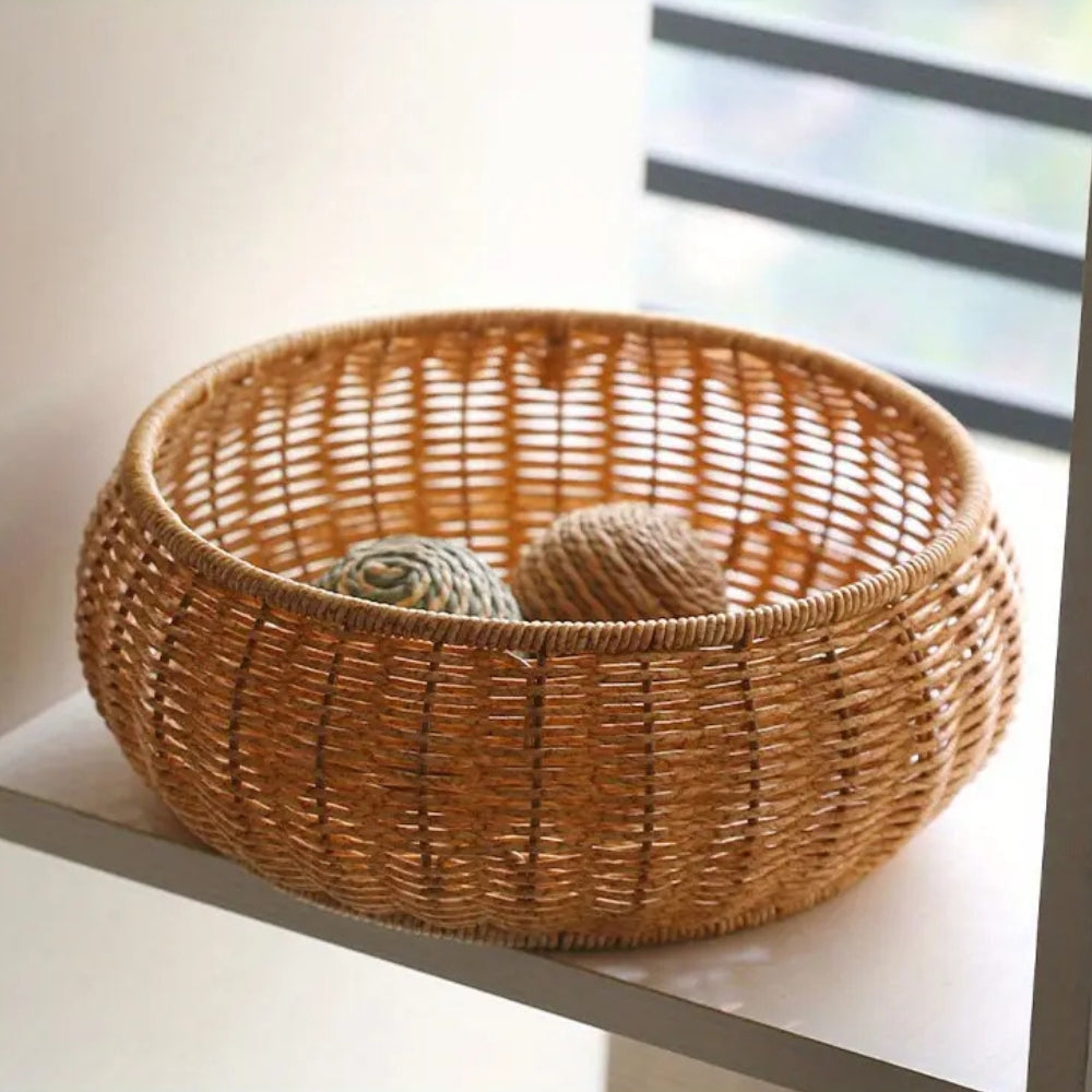 Panier en rotin tressé à couvercle dôme