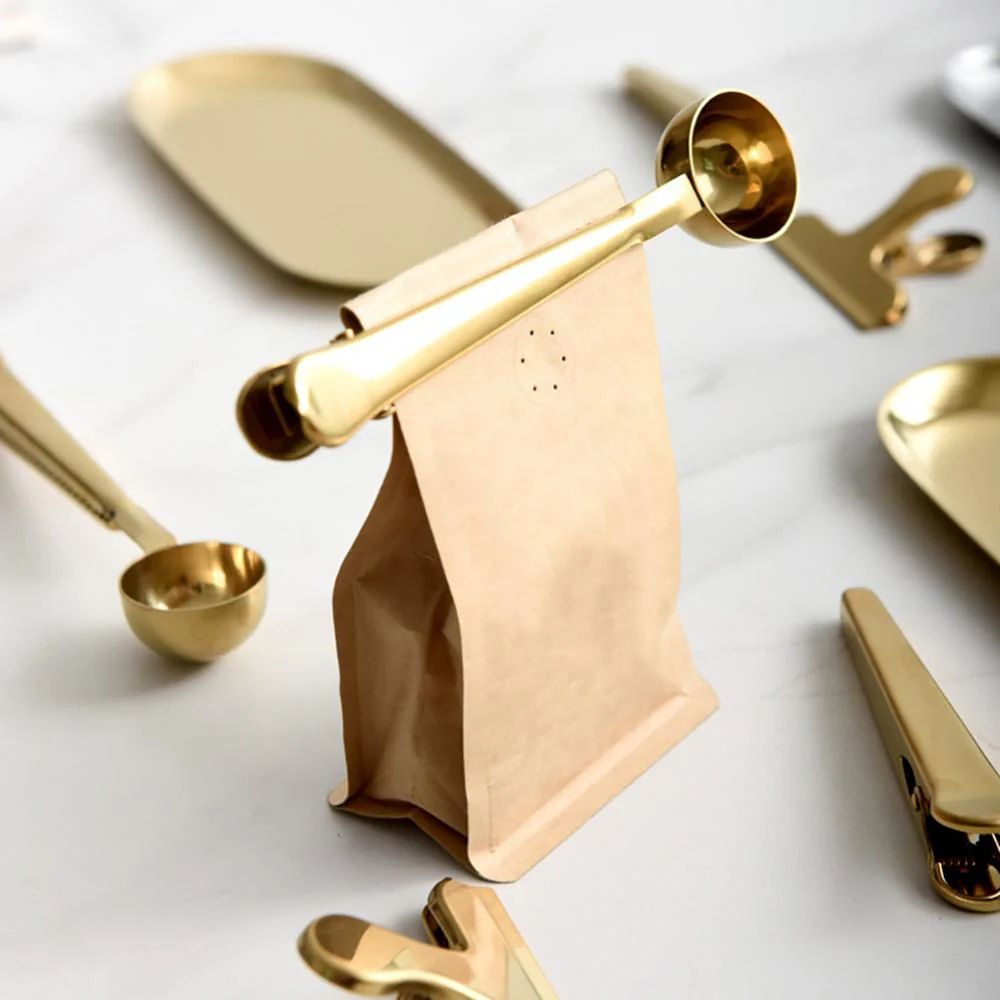 Cuillère à café Seal & Scoop avec pince – Rose Gleam