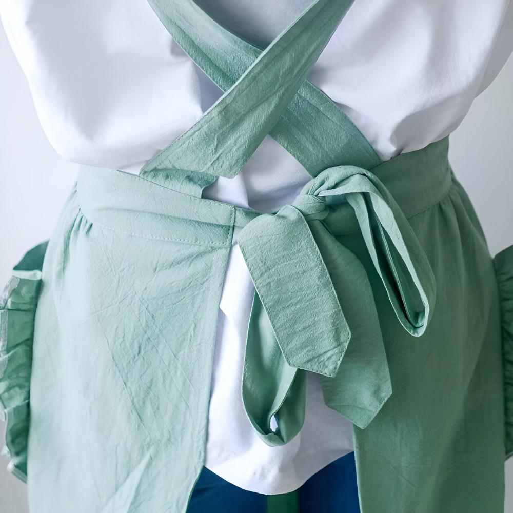 Tablier chic à poches volantées