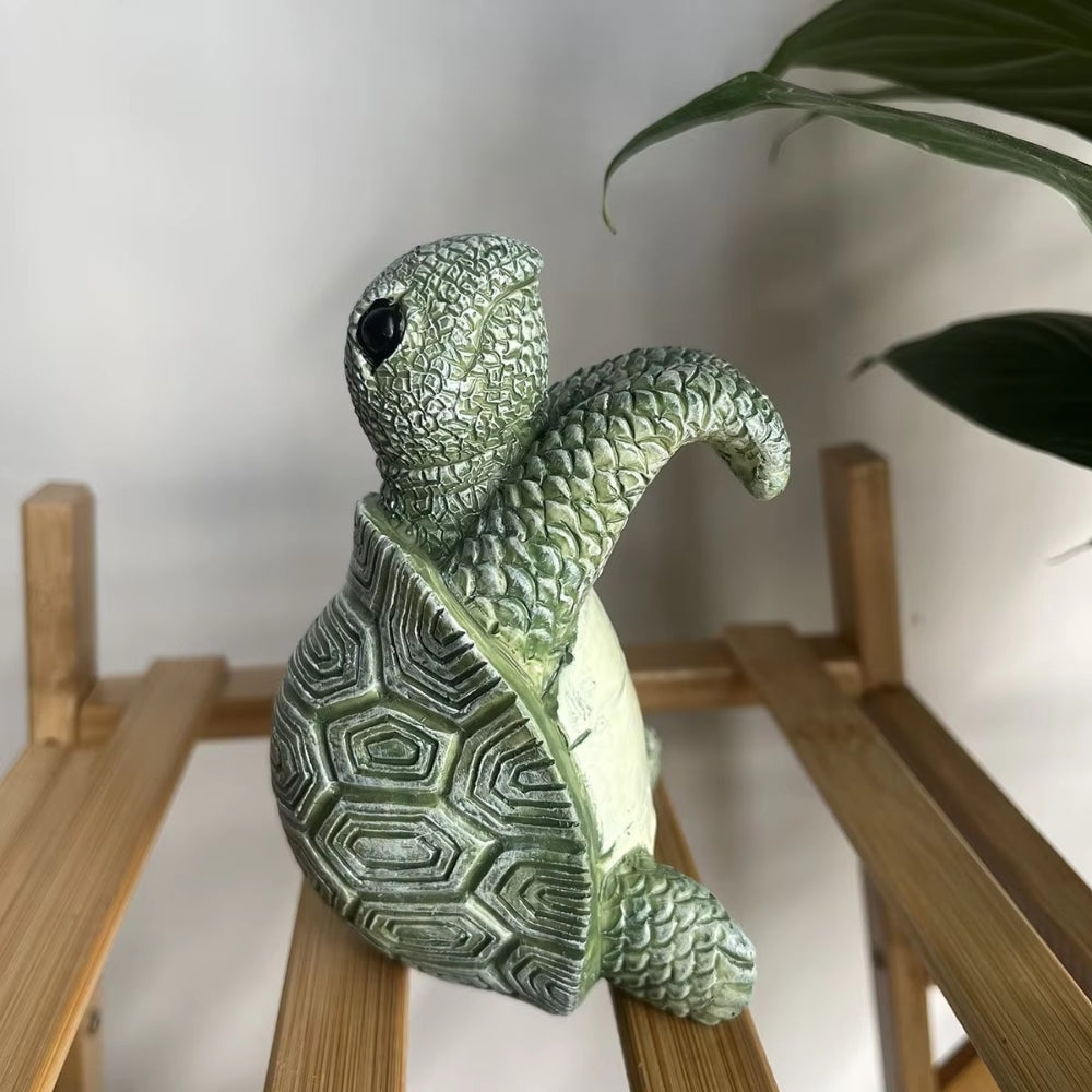 Figurine tortue suspendue Arden en résine