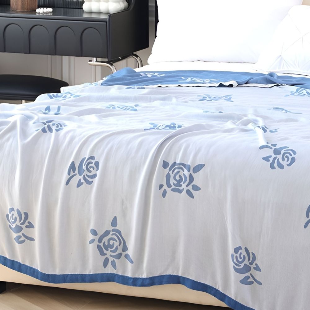 Plaid rafraîchissant en fibre de bambou motif roses