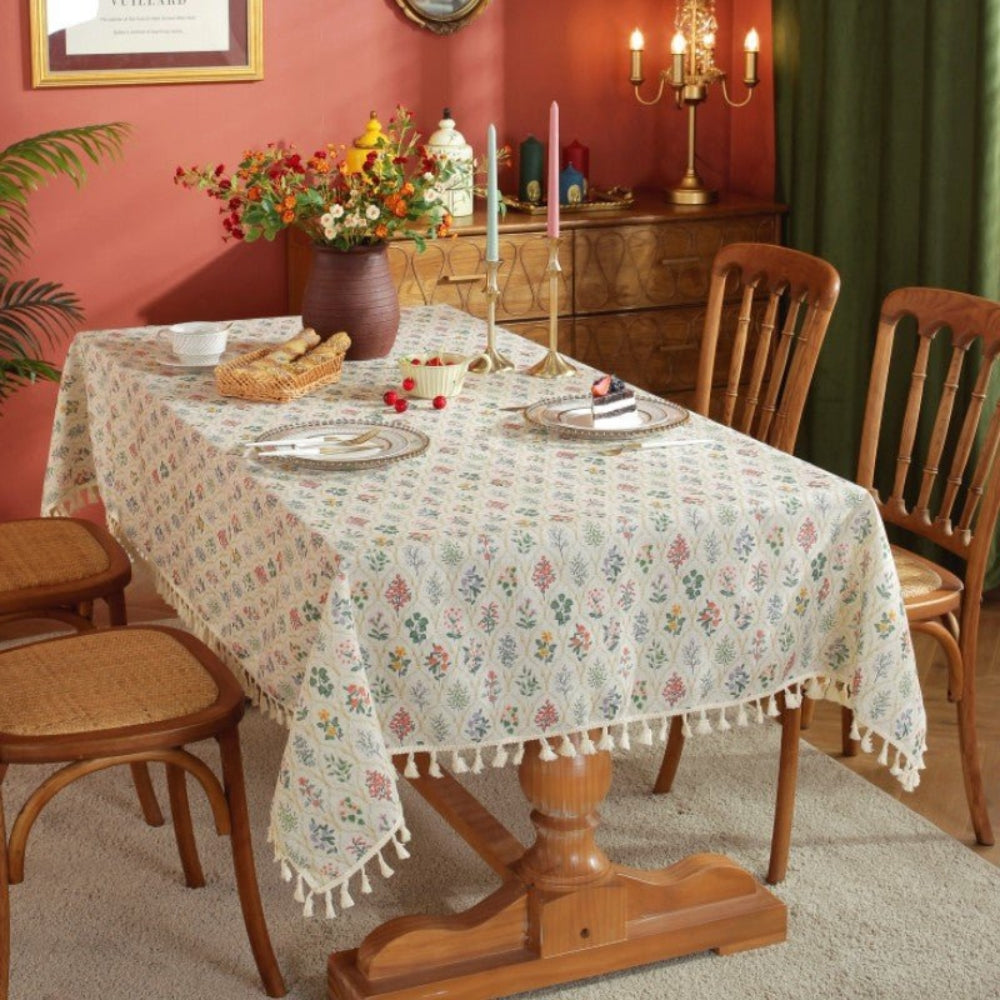 Nappe printanière à pompons – 55"x55"