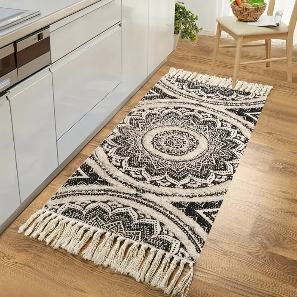 Tapis de couloir bohème noir et crème – 24"x35"