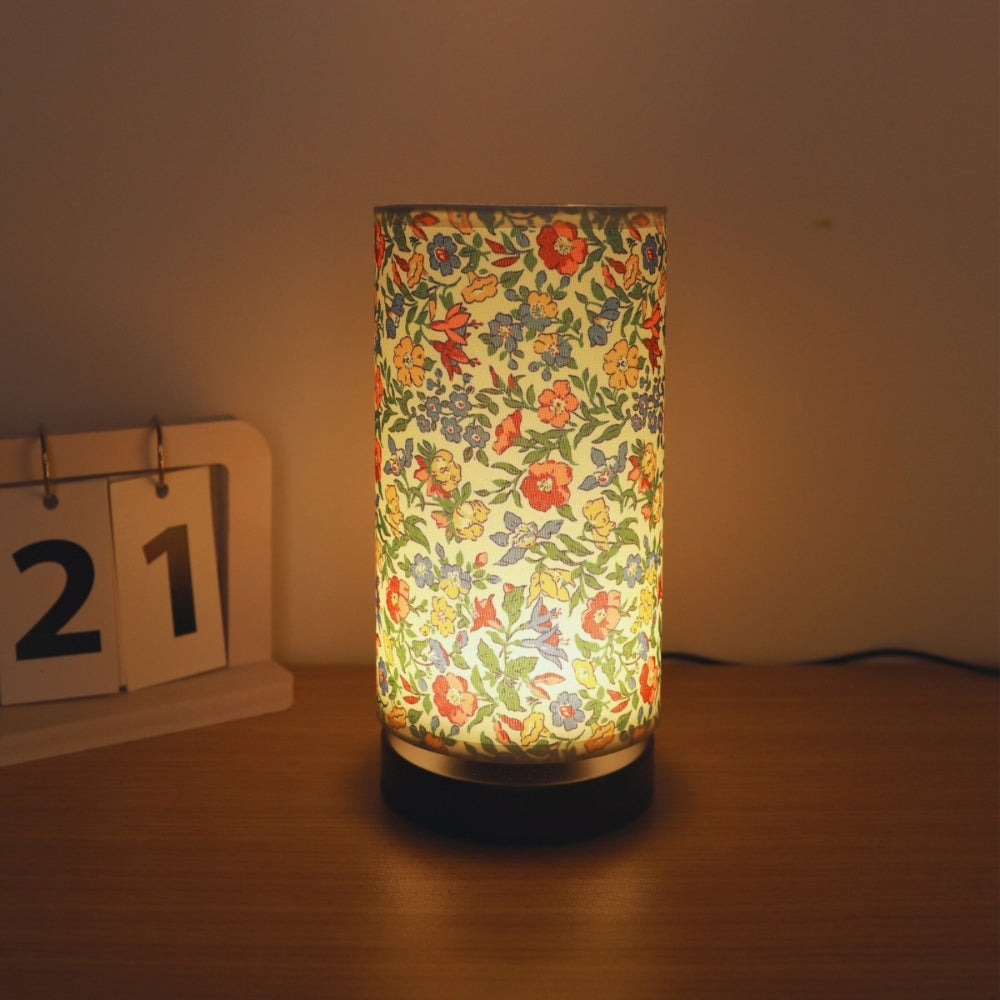 Lampe de table en tissu botanique fleuri