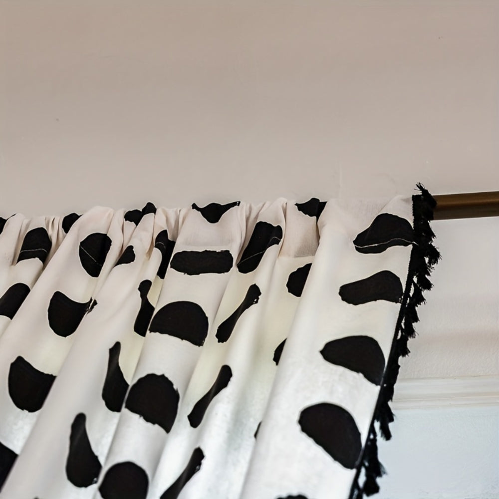 Rideau chic à pois et pompons