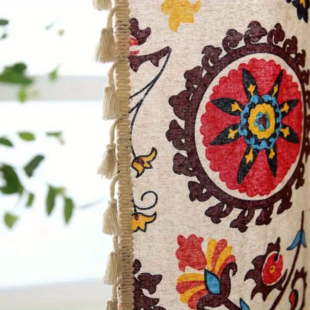 Rideau boho à pompons roue chromatique