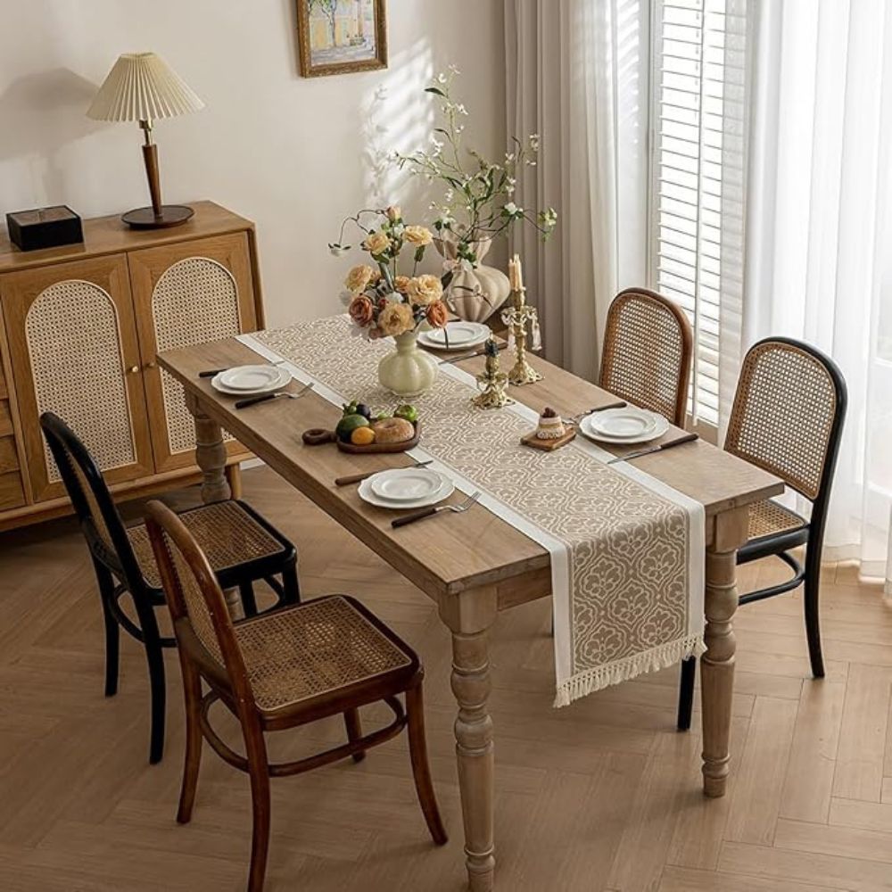 Chemin de table Damask Dune – SablePierre