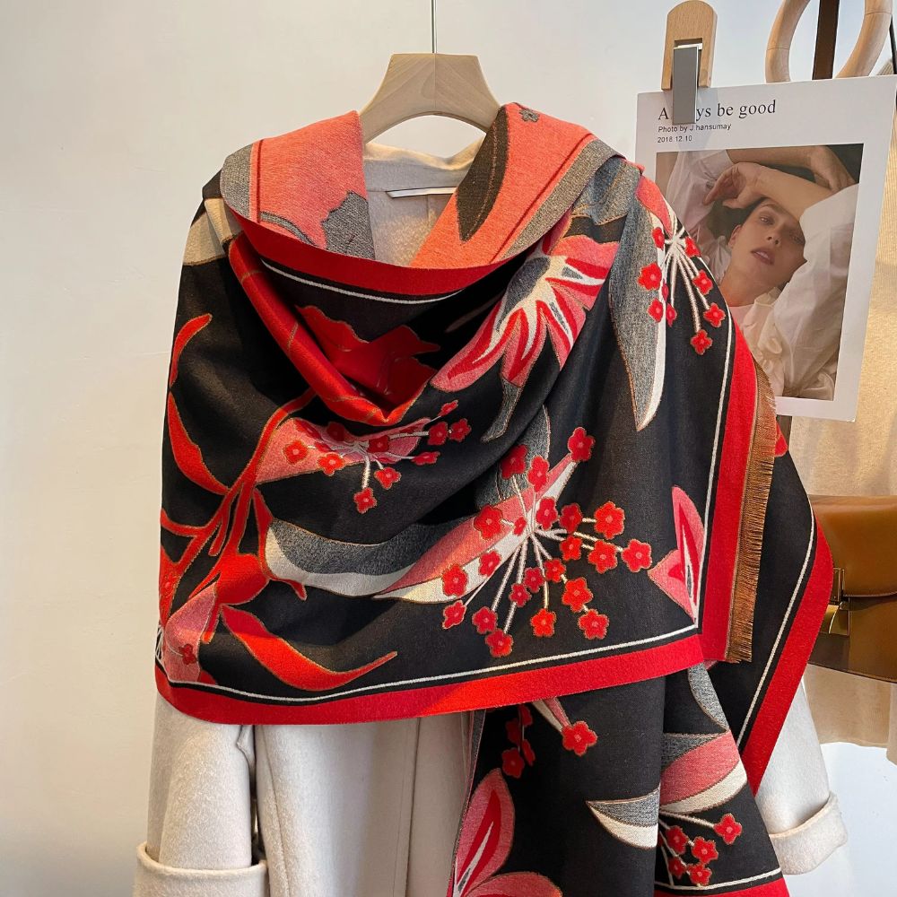 Écharpe tissée jacquard fleurie élégante