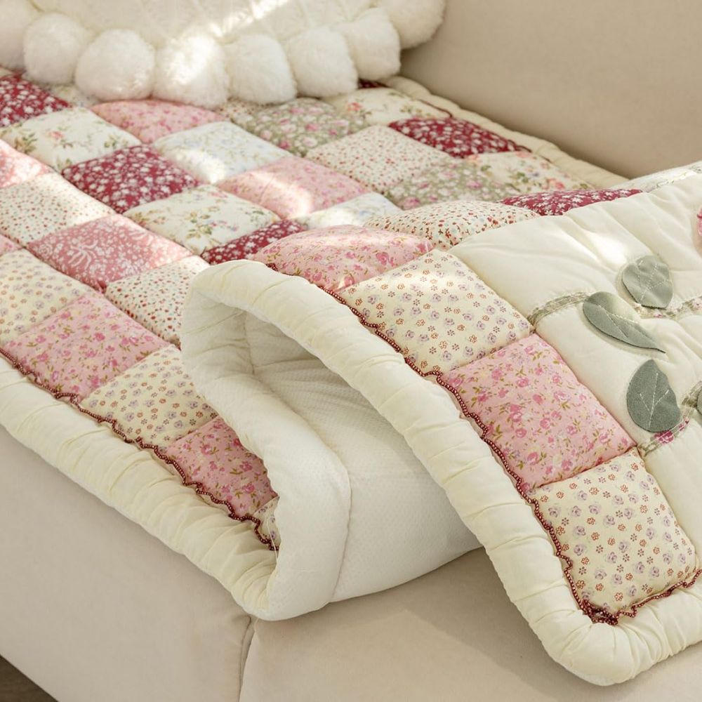 Housse de canapé matelassée fleurie